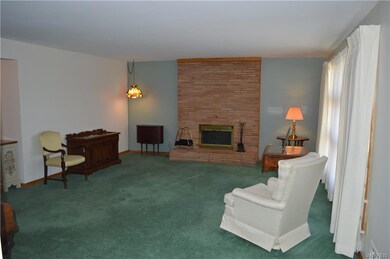 684 Treichler St, North Tonawanda, NY 14120 - photo 4