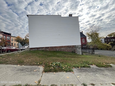 64 Alexander St, Albany, NY 12202 - photo 2