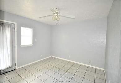 1713 Lawyer St unit B, College Station, TX 77840 - photo 5