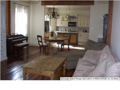 Large Living/Dining room