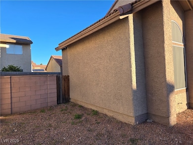 2806 Scotch Heather St, Las Vegas, NV 89142 - photo 6