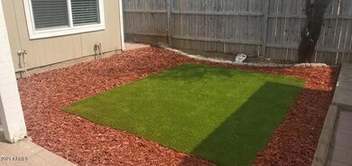 7013 Courtyard