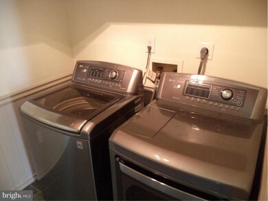 271 Deer Mountain Dr, Harpers Ferry, WV 25425 - photo 5