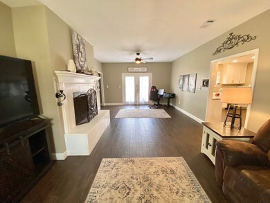 132 Hunters Glen Dr, Lufkin, TX 75904 - photo 5