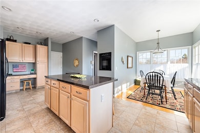 150 N Weeden Rd, Wakefield, RI 02879 - photo 3