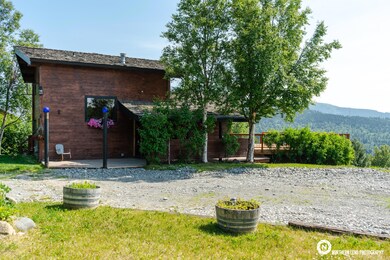 Spacious lot