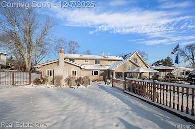 369 Muskoka, Commerce Township, MI 48382 - photo 2