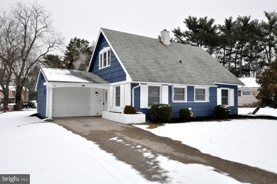 85 Baldwin Ln, Willingboro, NJ 08046 - photo 2