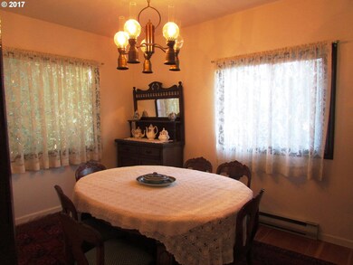 1697 Riverview St, Eugene, OR 97403 - photo 6