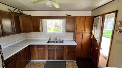 112 Lakefront Ln, Barton, VT 05822 - photo 6