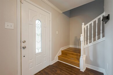 16606 Oxnard Ln, Friendswood, TX 77546 - photo 2