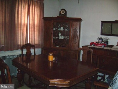 2714 Erdman Ave, Baltimore, MD 21213 - photo 3