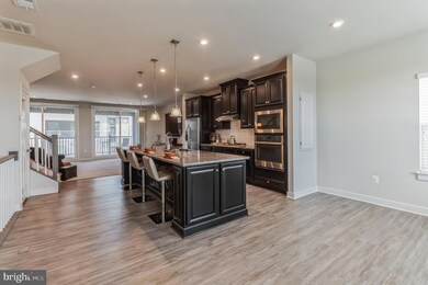 10130 American Pharoah Ln unit B, Laurel, MD 20723 - photo 3