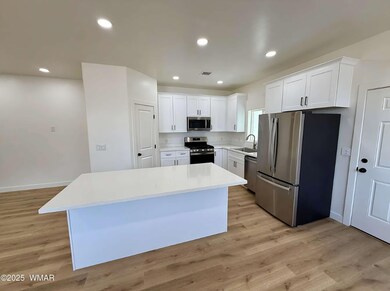 280 N Central Ave, Show Low, AZ 85901 - photo 2