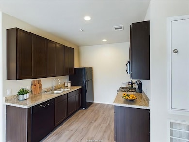 2910 Town Square Ave unit 2608, Bryan, TX 77802 - photo 4