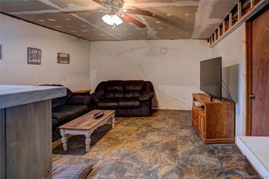 1013 Bear Creek Rd, Leicester, NC 28748 - photo 7