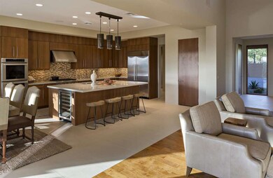 009_Gourmet Kitchen