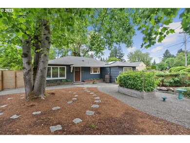 2543 NE 92nd Ave, Portland, OR 97220 - photo 3