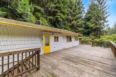 7382 Berta Rd, Eureka, CA 95503 - photo 4