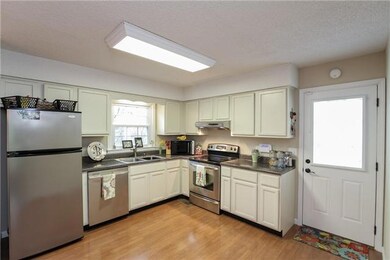 Remodeled Kitchen with stainless appliances!