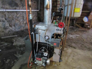 569 Rockingham St, Berlin, NH 03570 - photo 7