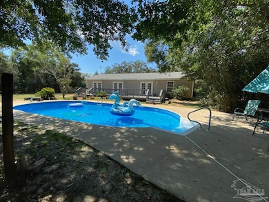 1820 Garcon Point Rd, Milton, FL 32583 - photo 2