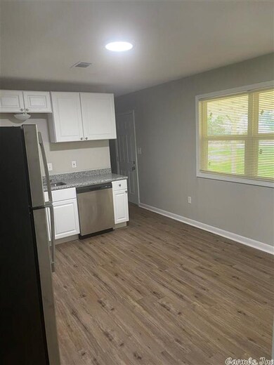 2203 Tyler St, Conway, AR 72034 - photo 7