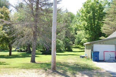 0 A St unit 72430805, Warren, MA 01092 - photo 2