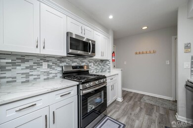 160 Overlook Ct unit 1601, Woodbridge, NJ 07095 - photo 6