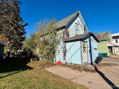 1212 Division St, Marquette, MI 49855 - photo 2
