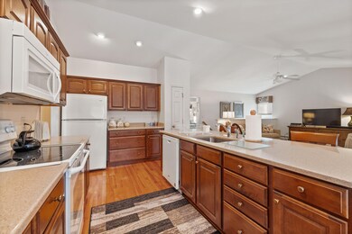 8 Marathon Ave unit 8, Gorham, ME 04038 - photo 6