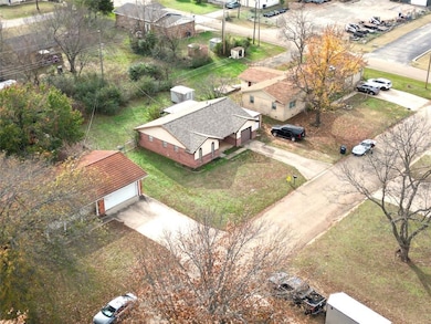 207 Brent St, Meeker, OK 74855 - photo 5