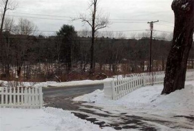 34 Greenwich Plns Rd, Ware, MA 01082 - photo 4