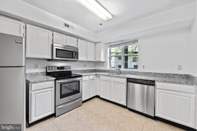 11551 Dunloring Dr, Upper Marlboro, MD 20774 - photo 3