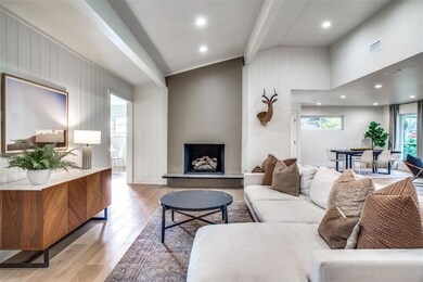 6112 Brandeis Ln, Dallas, TX 75214 - photo 5