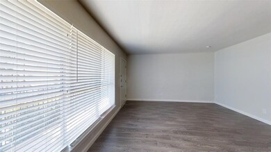 5425 Gaston Ave unit 204, Dallas, TX 75214 - photo 6