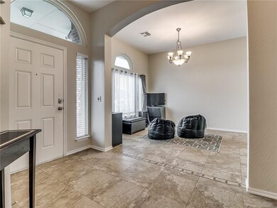 829 Elm Creek Dr, Moore, OK 73160 - photo 5