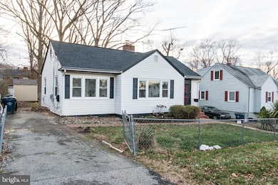 114 S Huron Dr, Oxon Hill, MD 20745 - photo 4