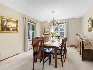 1482 Laurel Cir, Cedar Falls, IA 50613 - photo 7