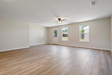 510 Bradburn Rd unit 514, Grand Saline, TX 75140 - photo 6