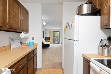 07-Kitchen-ELKO6368