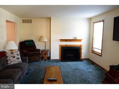 814 Westfield Dr, Cinnaminson, NJ 08077 - photo 3