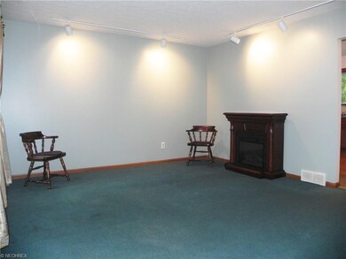 Lovely Living Room with decorative electric firepl