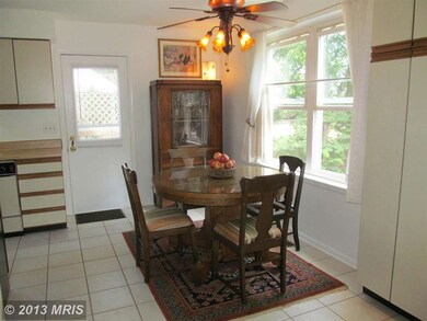 1721 Willis Dr, Halethorpe, MD 21227 - photo 7