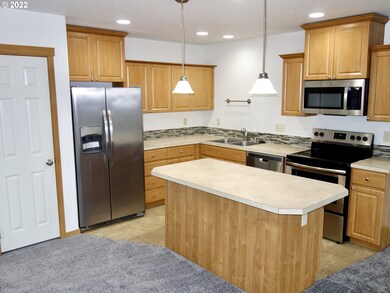 13817 NE 64th Cir, Vancouver, WA 98682 - photo 3