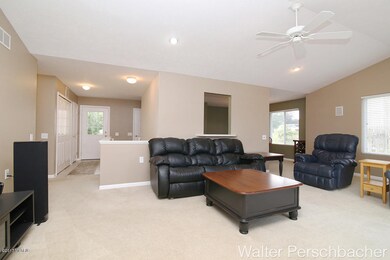 2512 Lawncrest Dr NE, Grand Rapids, MI 49505 - photo 3