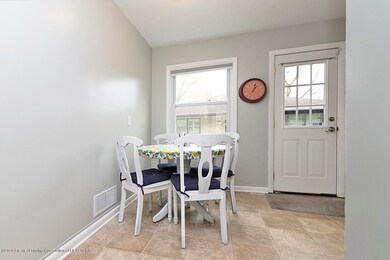 (5) MAIN FLOOR Dining Room