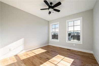 14 Pumpkin Grove, East Lyme, CT 06333 - photo 6