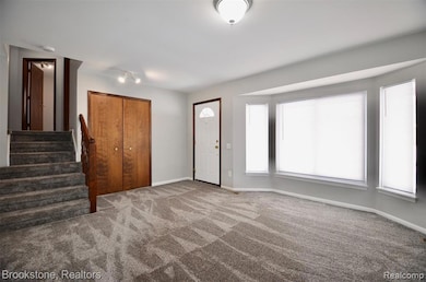 7244 Chapel View Dr, Clarkston, MI 48346 - photo 5