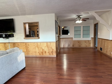 726 S Park Ave, Neenah, WI 54956 - photo 4